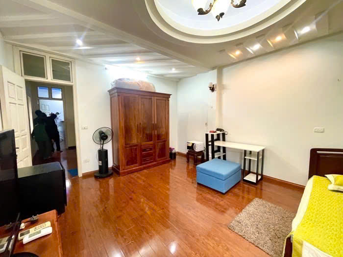 BÁN GẤP LUÔN đất ( nhà cũ) Mặt Phố Kim Đồng -  Hoàng Mai 71m MT khủng rộng hơn 8m. Giá 21 tỷ 51. Có - Ảnh 1